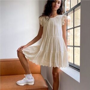 Aritzia Wilfred La Boheme Sidonie Ruffled
Scalloped Dress White Size Medium